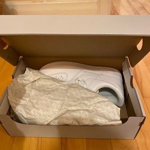 Brand new never worn airforce1